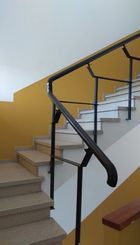 Escalera interior local social.jpg